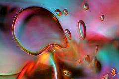 70. Pęcherzyki powietrza w alkoholu poliwinylowym / Air bubbles in polyvinyl alcohol
